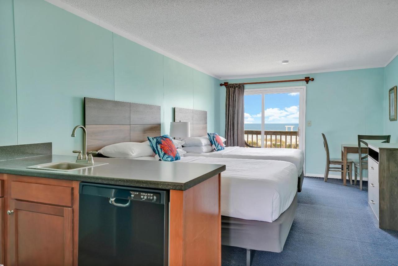 Admiral'S Quarters Motel Kure Beach Bagian luar foto