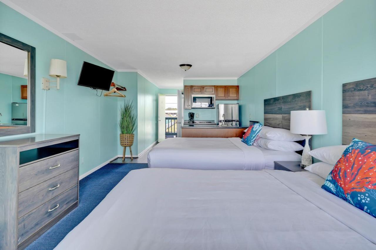 Admiral'S Quarters Motel Kure Beach Bagian luar foto